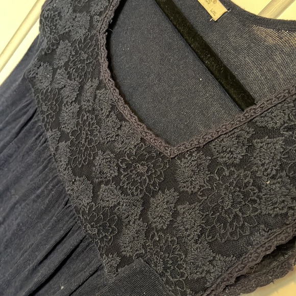 Lovely summery navy dress - Picture 2 of 4